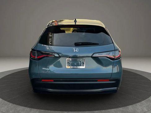 Used 2024 Honda HR-V LX image 8