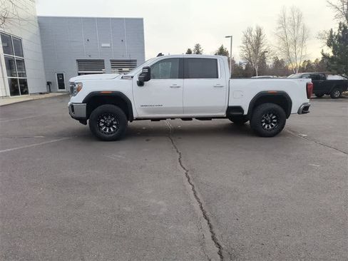 Used 2023 GMC Sierra 3500 SLE image 3