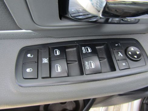 Used 2017 RAM 1500 Lone Star image 21