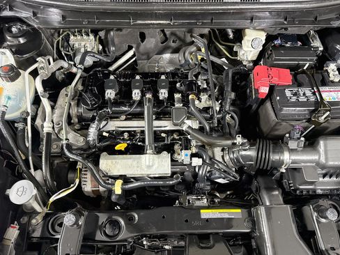 Used 2020 Nissan Kicks SV FWD image 39