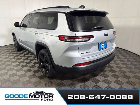 Used 2023 Jeep Grand Cherokee L Laredo AWD/4WD image 5