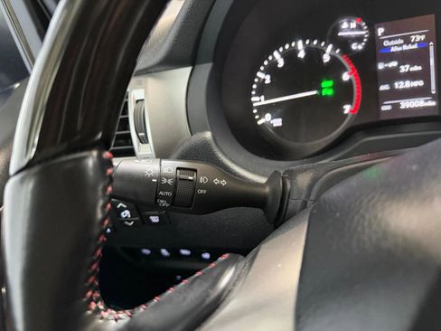 Used 2022 Lexus GX 460 Premium w/ Premium Package image 35