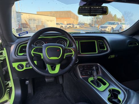 Used 2015 Dodge Challenger R/T w/ Quick Order Package 28B R/T image 11