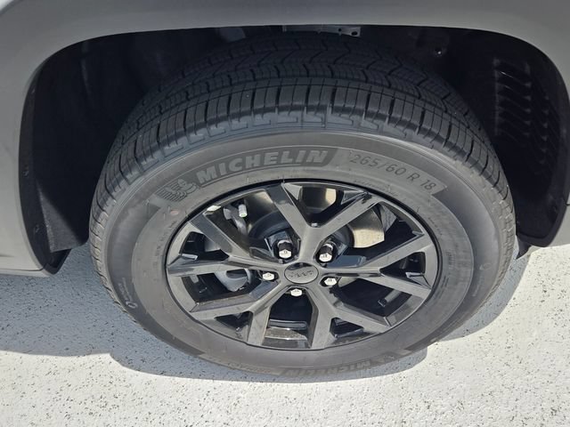 New 2026 Jeep Grand Cherokee Altitude RWD image 11