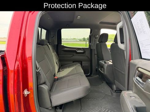 Used 2024 Chevrolet Silverado 1500 LT AWD/4WD image 10