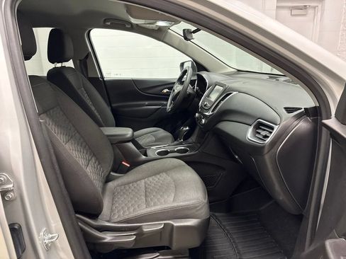 Used 2018 Chevrolet Equinox LT AWD/4WD image 35