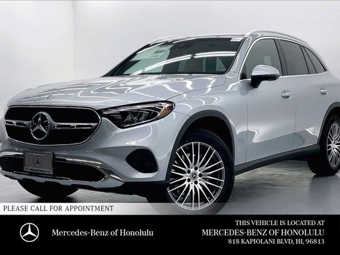 Used 2026 Mercedes-Benz GLC 300 image 1