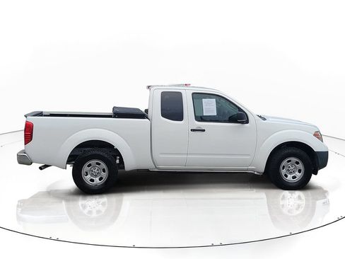 Used 2016 Nissan Frontier S RWD image 2