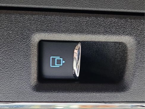 Certified 2024 Ford F150 Lariat w/ FX4 Off-Road Package AWD/4WD image 22