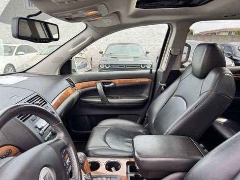 Used 2009 Saturn Outlook XR w/ Convenience Package FWD image 37