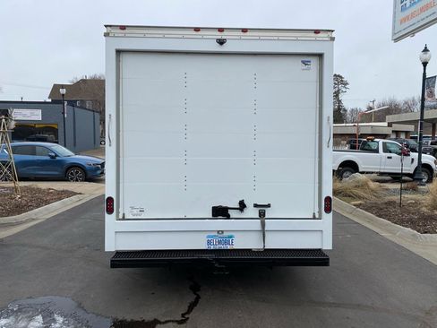 Used 2020 Chevrolet Express 3500 w/ Power Convenience Package image 4