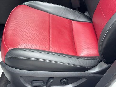 Used 2024 INFINITI QX50 Sport image 38