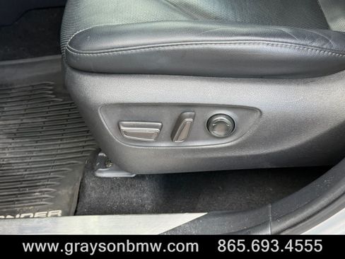 Used 2021 Toyota Highlander Platinum FWD image 13