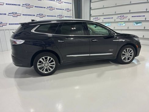 Used 2023 Buick Enclave Avenir w/ Avenir Technology Package FWD image 7