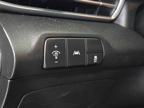 Used 2023 Hyundai Elantra SEL FWD image 23