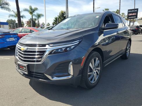 Used 2022 Chevrolet Equinox Premier image 2