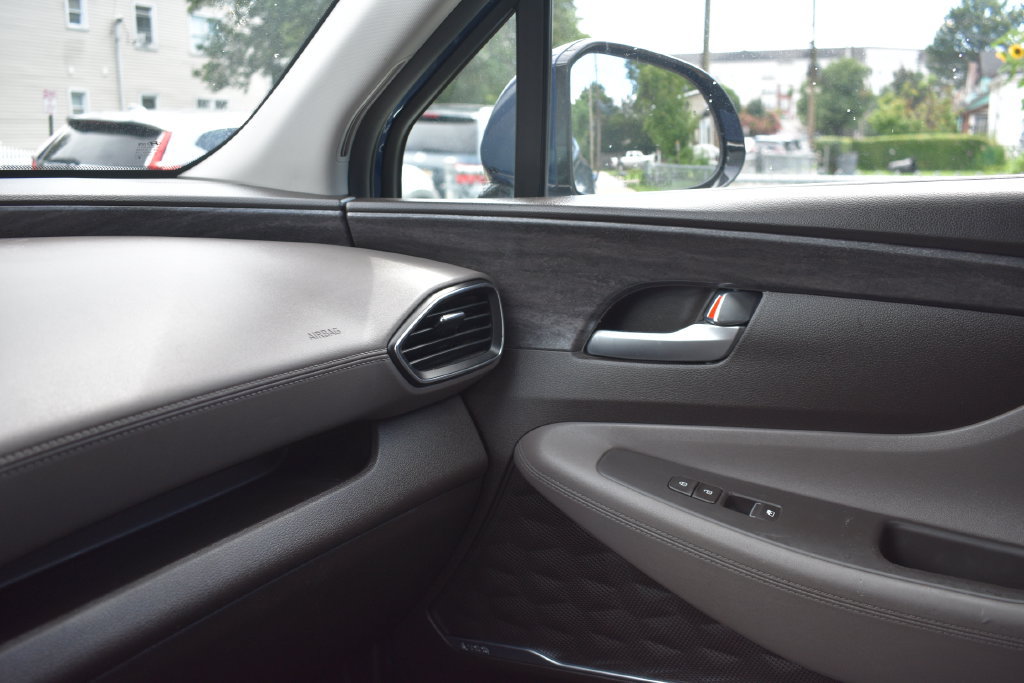 Used 2020 Hyundai Santa Fe SEL w/ Convenience Package AWD/4WD image 18