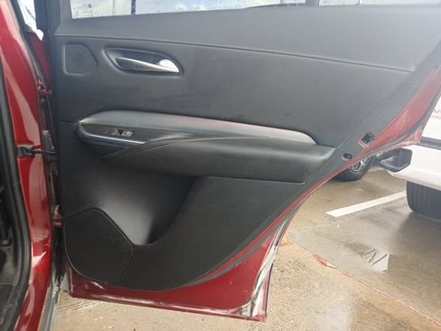 Used 2021 Cadillac XT4 Premium Luxury w/ Cold Weather Package FWD image 11