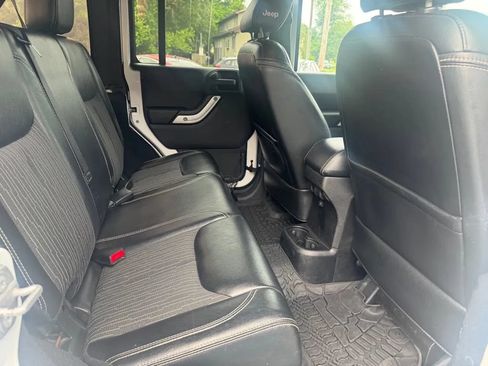 Used 2015 Jeep Wrangler Unlimited Sport AWD/4WD image 7