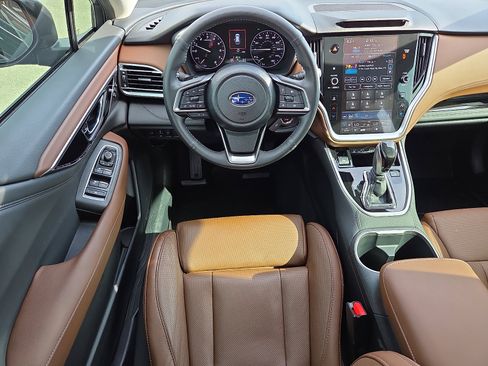 Used 2025 Subaru Outback Touring XT w/ Popular Package #2 image 11