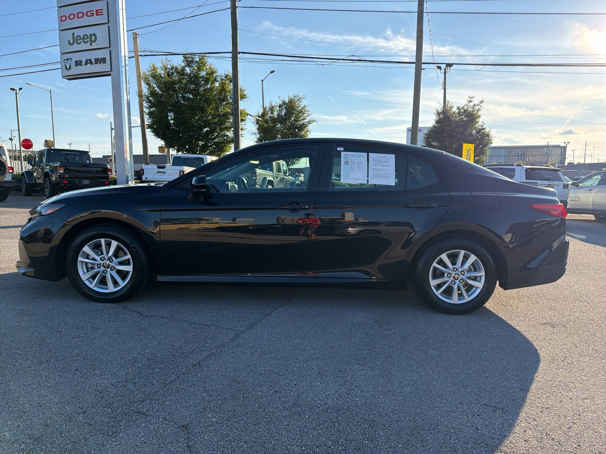 Used 2025 Toyota Camry LE FWD image 10