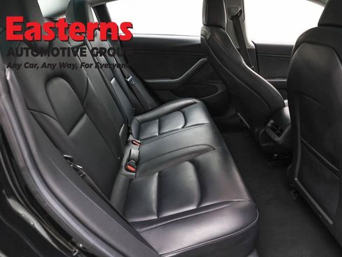 Used 2018 Tesla Model 3 Long Range image 17
