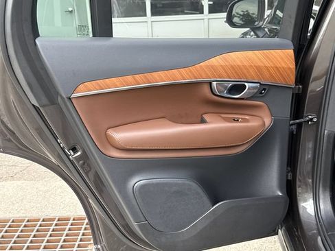 Certified 2024 Volvo XC90 T8 Plus w/ Protection Package AWD/4WD image 19