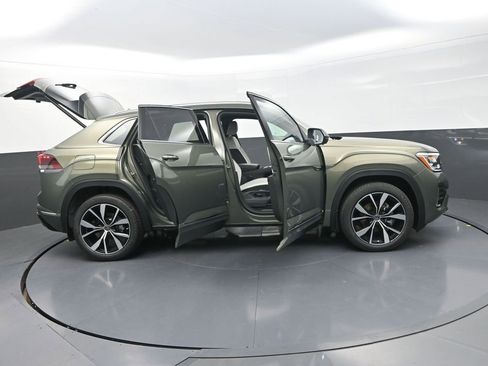 New 2026 Volkswagen Atlas Cross Sport SEL Premium R-Line AWD/4WD image 36