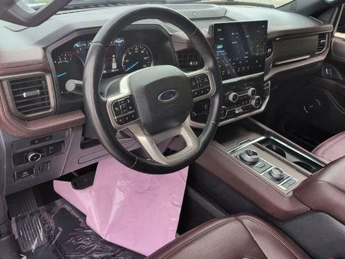 Used 2024 Ford Expedition Limited AWD/4WD image 15