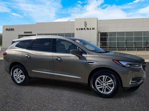 Used 2020 Buick Enclave Essence w/ Sound and Sites Package image 1
