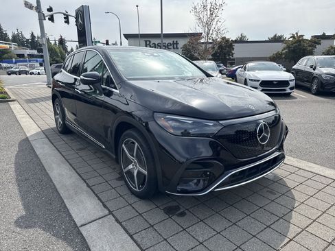 Certified 2023 Mercedes-Benz EQE 500 4MATIC SUV image 3