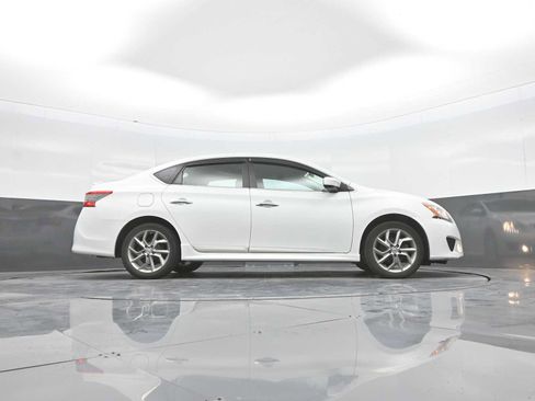 Used 2014 Nissan Sentra SR w/ SR Driver Package FWD image 38