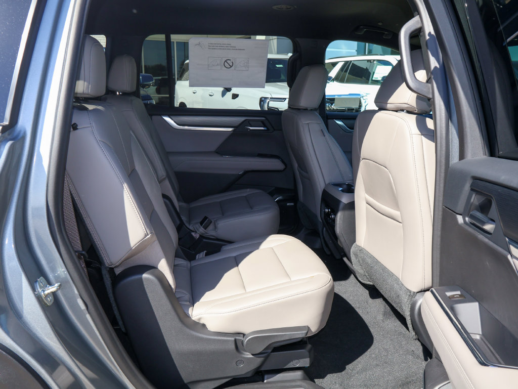 New 2027 GMC Acadia Elevation w/ Elevation Premium Package FWD image 36