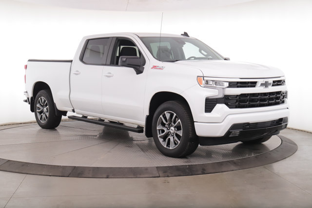 Used 2025 Chevrolet Silverado 1500 RST w/ Convenience Package II AWD/4WD image 2