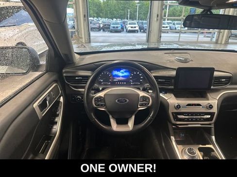 Used 2020 Ford Explorer XLT w/ Equipment Group 202A AWD/4WD image 2