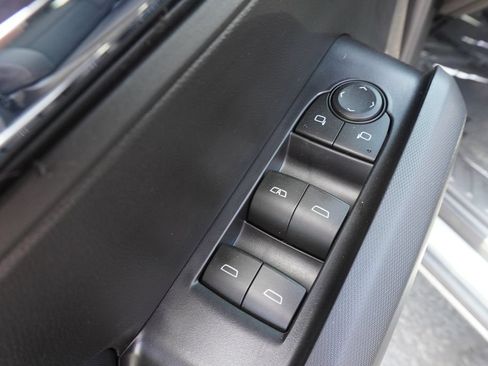 New 2026 GMC Canyon Elevation w/ Convenience Package RWD image 16