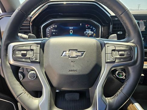 Used 2024 Chevrolet Silverado 1500 LT Trail Boss w/ Convenience Package II AWD/4WD image 22