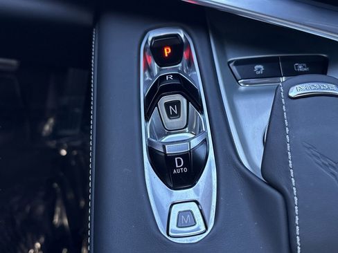 Used 2024 Chevrolet Corvette Stingray Premium Conv w/ Z51 Performance Package image 24