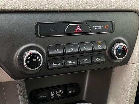 Used 2019 Kia Sportage LX FWD image 19