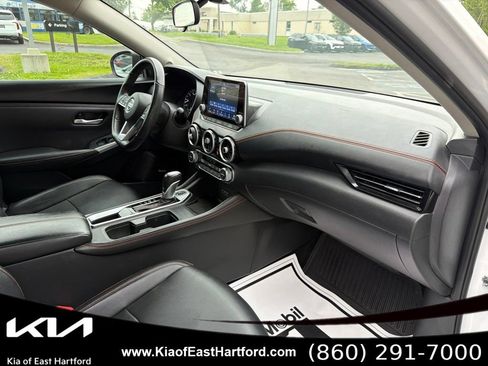 Used 2023 Nissan Sentra SR w/ SR Premium Package FWD image 12