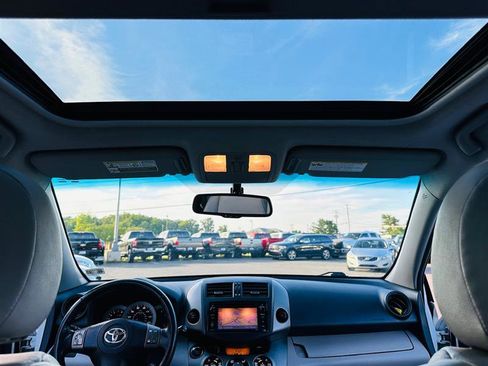 Used 2012 Toyota RAV4 Limited image 25