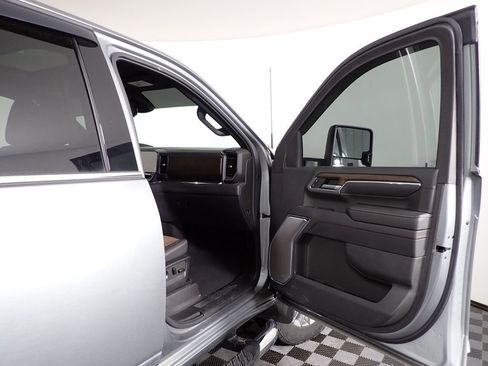 Used 2024 Chevrolet Silverado 3500 High Country w/ High Country Premium Package AWD/4WD image 41