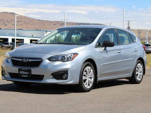 Used 2017 Subaru Impreza 2.0i image 8