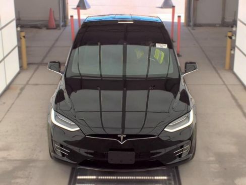 Used 2021 Tesla Model X Long Range AWD/4WD image 3