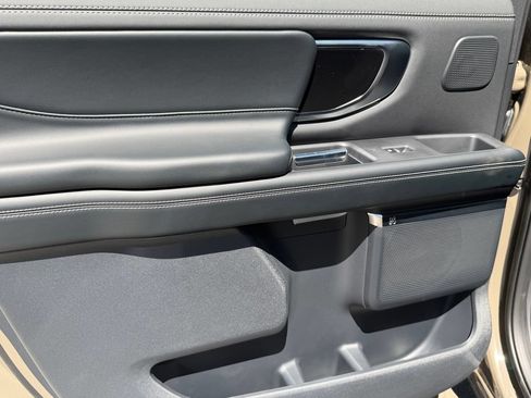 New 2026 Ford Expedition Max Platinum w/ Stealth Performance Package AWD/4WD image 19