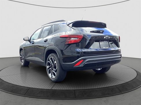 Used 2025 Chevrolet Trax RS w/ Driver Confidence Package image 5