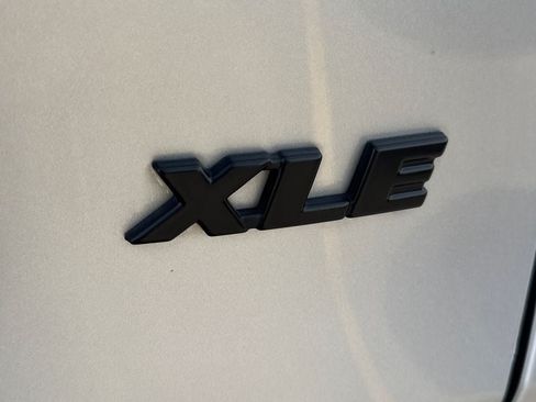 Used 2023 Toyota RAV4 XLE FWD image 6