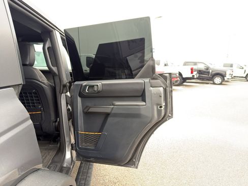 Used 2024 Ford Bronco Badlands w/ Sasquatch Package image 14