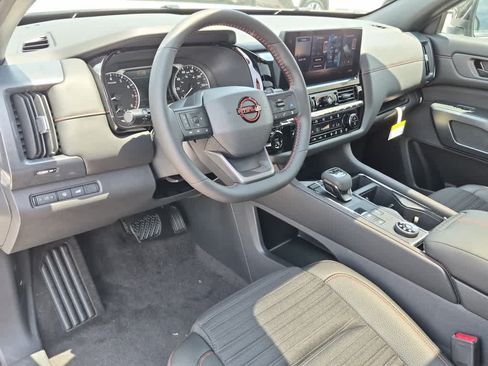 New 2026 Nissan Pathfinder Rock Creek w/ Rock Creek Premium Package AWD/4WD image 13