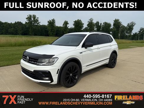 Used 2020 Volkswagen Tiguan SE R-Line image 1